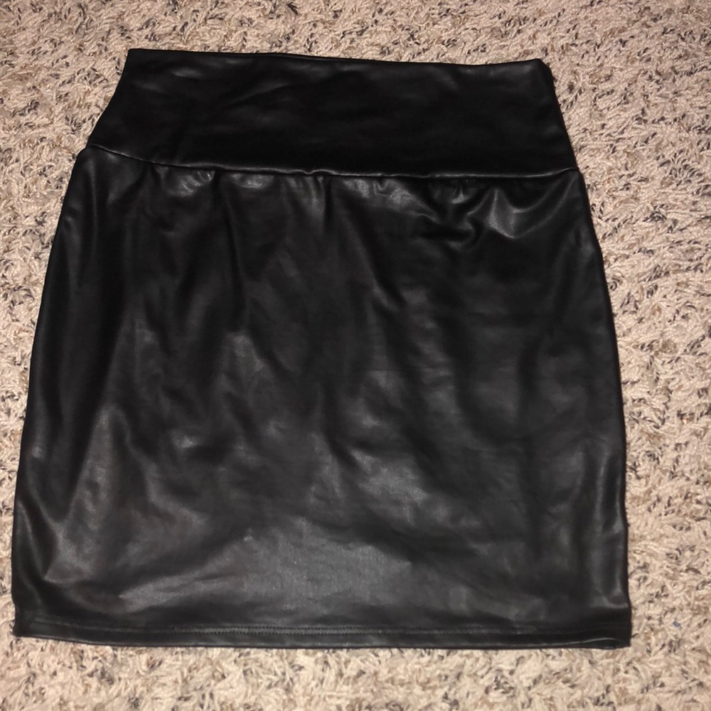 XS leather bodycon skirt